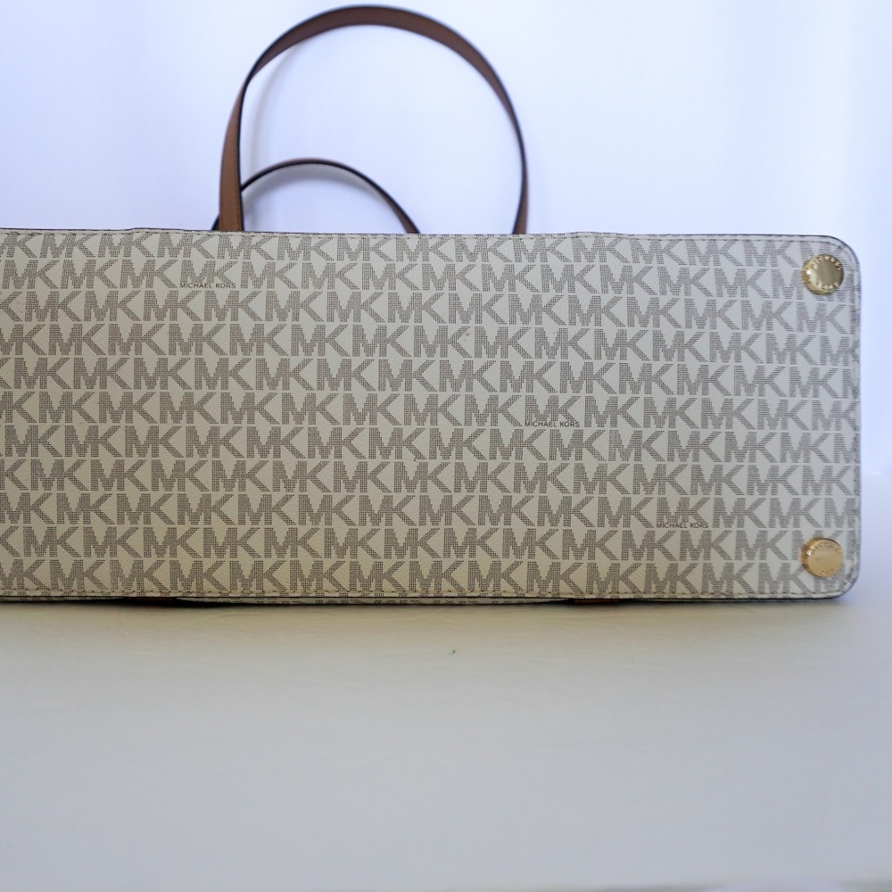 Michael Kors Sady LG Laptop Tote Vanilla Signature - Picture 6 of 8